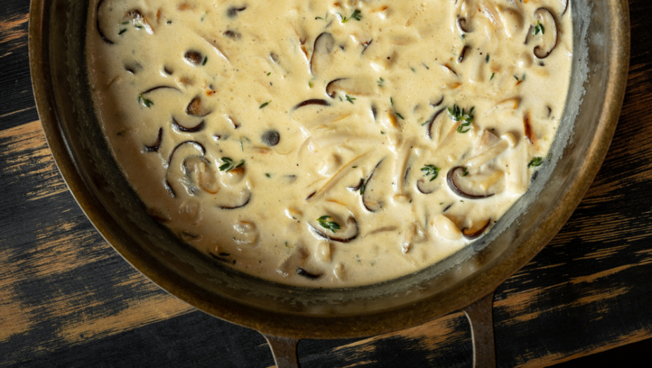 Idealna kombinacija: Piletina u sosu od pečuraka