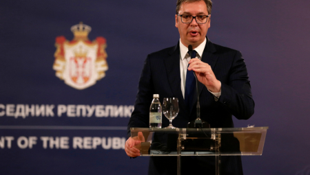 PREDSEDNIK VUČIĆ ČESTITAO BOŽIĆ PO GREGORIJANSKOM KALENDARU Želim da duh Božića bude i u narednoj godini podsticaj