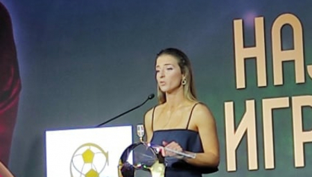Jelena Čanković najbolja fudbalerka Srbije! (FOTO)