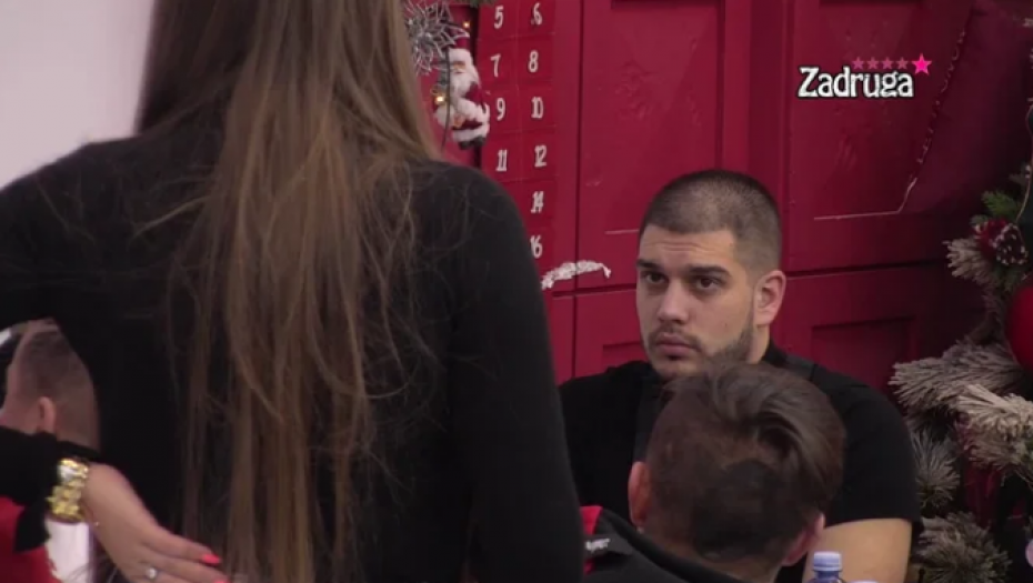 KO VOLI OČAJNIKE?! Dalila isponižavala Dejana kao nikad pre, Dragojević na ivici suza, ona urlala: Ja ću pokazati tvoje pravo lice!