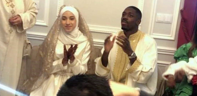 TAJNO VENČANJE Oženila se fudbalska zvezda, samo jedan igrač je bio na slavlju i to ne iz tima (FOTO, VIDEO)