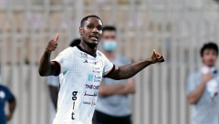 PARA IMAJU ALI... Niko neće da dođe i uzme milione, navijači se hvataju za glavu kada čuju odakle stižu "pojačanja"