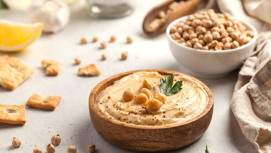 DOMAĆI HUMUS GOTOV ZA PET MINUTA Napravite savršen namaz u samo tri koraka po originalnom receptu