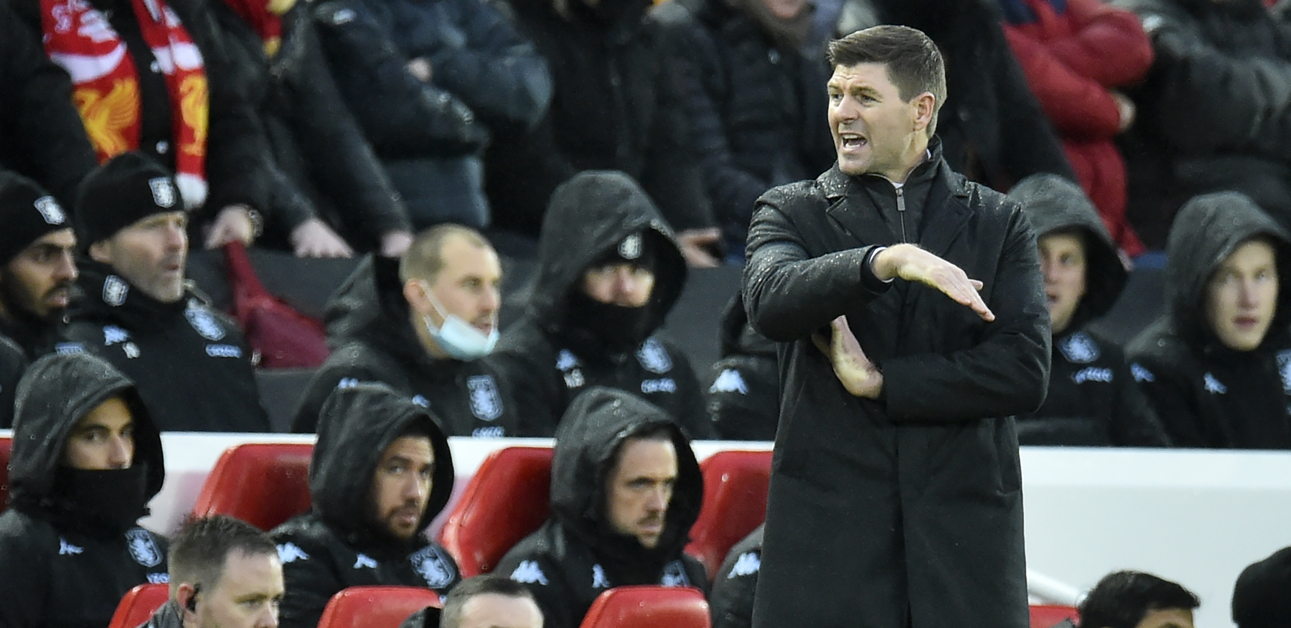 PRED NOVIM ANGAŽMANOM Stiven Džerard postaje selektor?