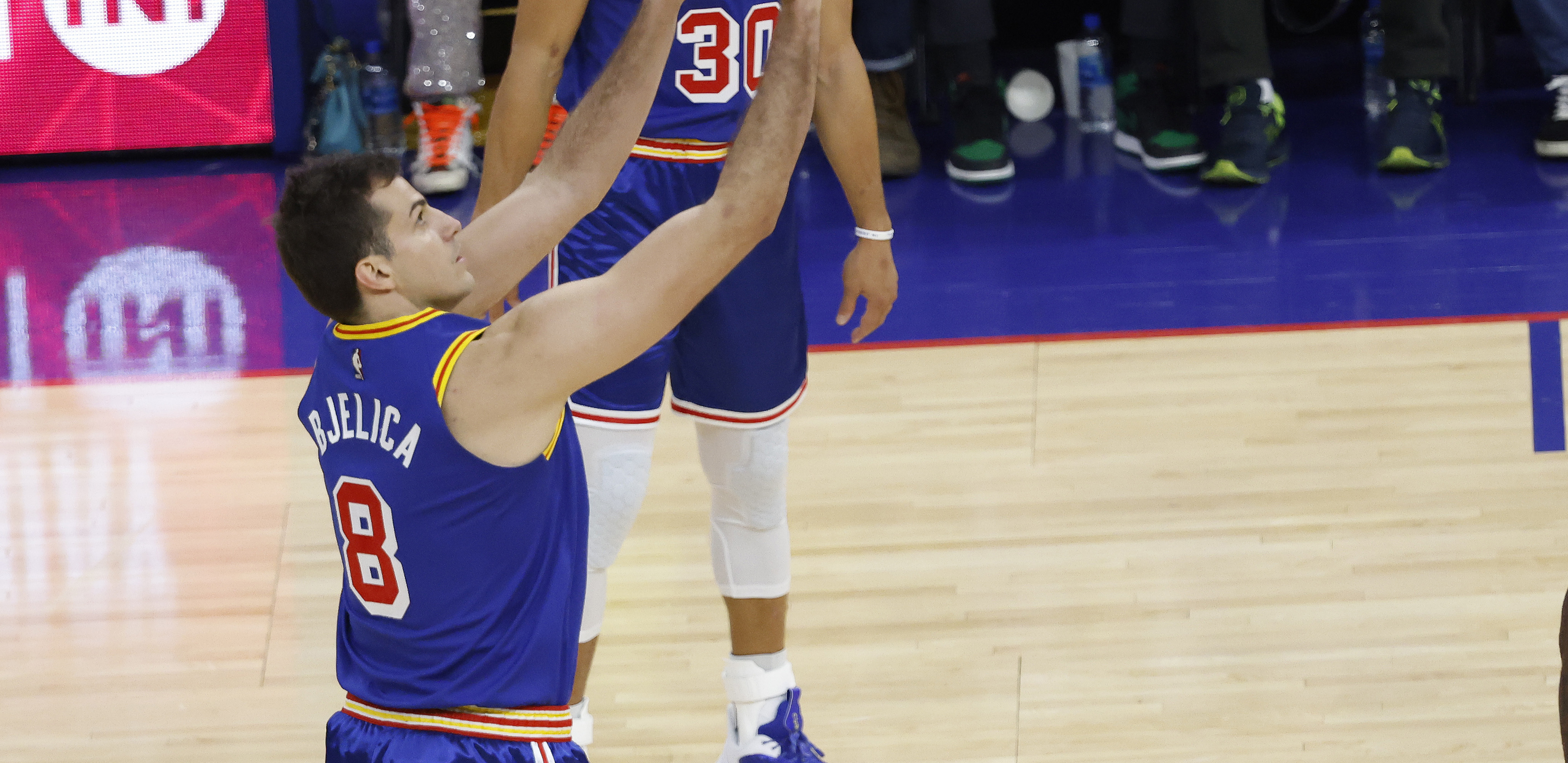 VORIORSI SLAVILI U DERBIJU Zapažena uloga Bjelice, Kari skinuo prokletstvo! Džjems i Harden priredili spektakl!