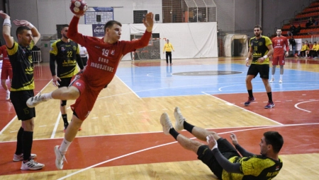 RUKOMETAŠI RADNIČKOG OSTVARILI PLAN Kragujevčani veruju da će i u plej-ofu mnogima pomrsiti račune