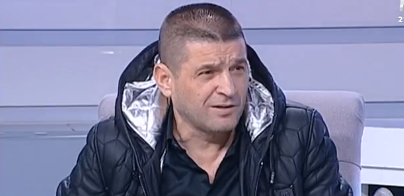 PONOS JE IMATI OVAKVOG OCA Baja Mali Knindža uhvaćen u nesvakidašnjoj situaciji, a pozavideli bi mu mnogi roditelji