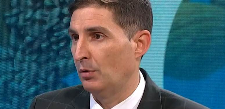 "ZA BOGA MILOGA NE JEDITE OVSENE PAHULJICE" Dr Dejan Čubrilo tvrdi da slaninica mora da bude na jelovniku, ako želite smršati