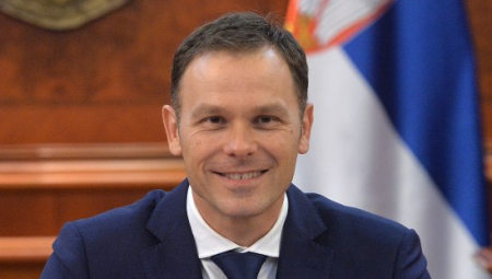 SINIŠA MALI NA VAŽNOM SASTANKU Poslednji detalji pred pomoć države u iznosu do 20.000 evra!