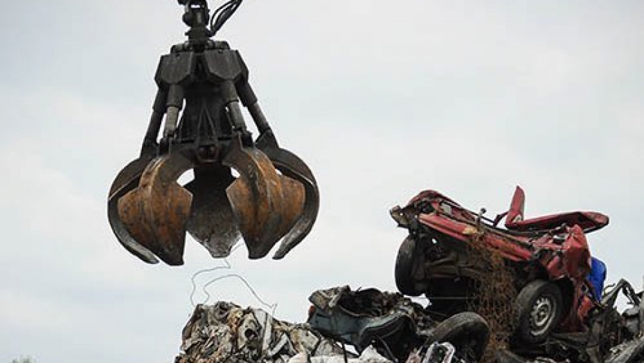 SKLADIŠTIO OPASAN OTPAD Preduzetniku iz Smedereva smeši se šest meseci robije