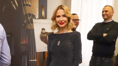 VODITELJKA NAJLEPŠIH NOGU KOJA JE INTERVJUISALA DŽORDŽA KLUNIJA! Predviđali su joj manekensku karijeru, a zapanjiće vas čime se sada bavi!