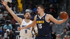 NIKAD MOĆNIJI SASTAV ZVEZDINE SKUPŠTINE! NBA zvezda, poznati glumci, Bajaga, Miloš Ninković... - svi su zajedno na Malom Kalemegdanu!