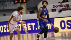 KUĆI PEVAJUĆI Podgoričani slavili u Čačku posle neverovatne serije u finišu