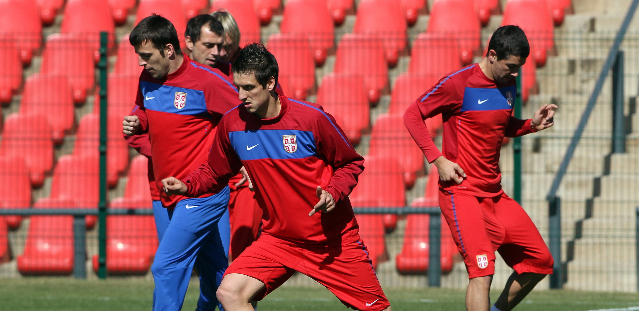 KAKAV SAM JA DEBIL Bivši reprezentativac u šoku, zbog kučeta propustio spektakl (VIDEO)