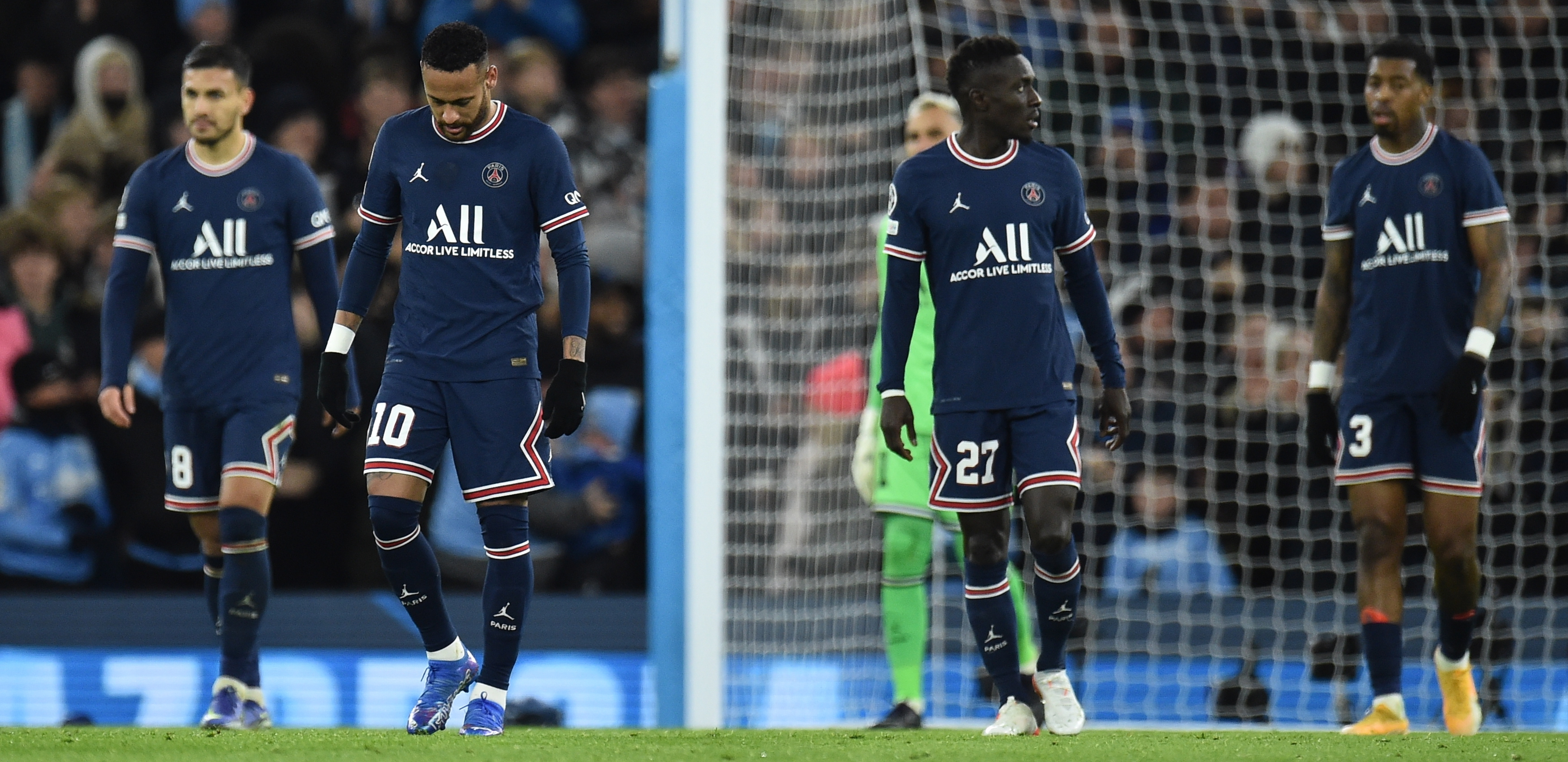 RIGOROZNE MERE Novi trener PSŽ-a zabranio jednu stvar Mesiju, Mbapeu i Nejmaru