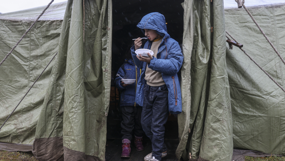 "DO KRAJA ŽIVOTA PAMTIĆU KAKO IZGLEDA GLAD" Lekari otkrili sa čim su se sve susreli na poljsko-beloruskoj granici i uzdrmali svet svojim izjavama