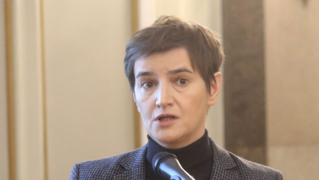 BRNABIĆ: Deo opozicije vređa mlade tvrdnjama da se sa 100 evra kupuju njihovi glasovi