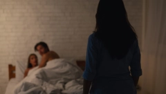 ŠVALERSKA AFERA U KRAGUJEVCU Žena saznala da ljubavnik ima drugu, pa pozvala muža da reši situaciju - on mu izbio zube i polomio šaku!