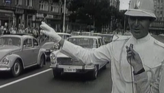 "BALETAN BEOGRADSKIH RASKRSNICA" Cela Jugoslavija obožavala je ovog MILICIONERA, a svojim "plesom" je mamio turiste u Beograd! (FOTO/VIDEO)