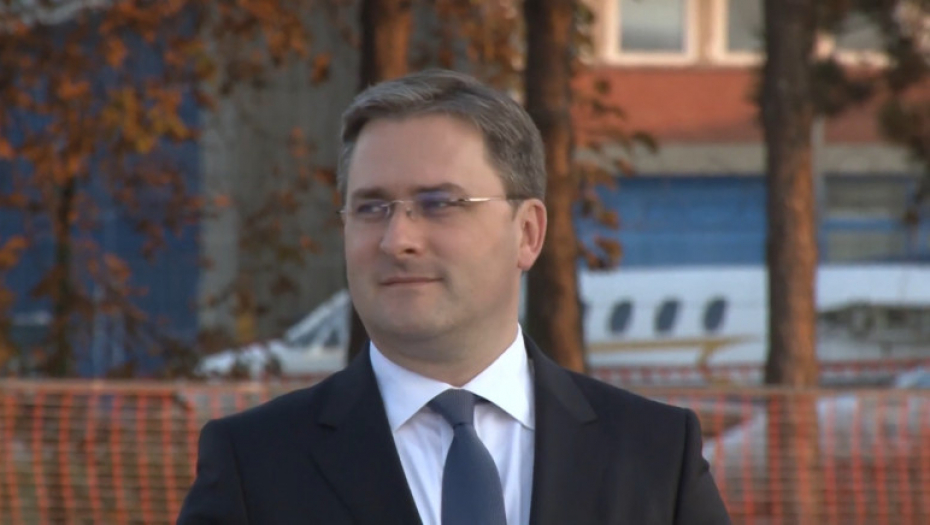 SELAKOVIĆ OTVORENO: Brisel ćuti dok Albanci rade na ujedinjenju Albanije i Kosova