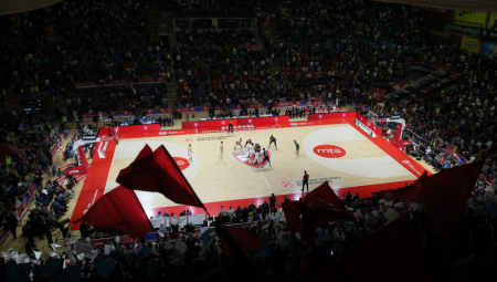 UZALUD JE ZVEZDA MOLILA! Evroliga opet kaznila crveno-bele!