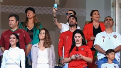 EVO KO SU BRAT I SESTRE KRISTIJANA RONALDA: Izvlačio ih je iz pakla droge i alkohola, pronalazio im poslove, a evo kako su mu vraćali