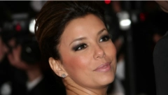 EVA LONGORIJA JE PRIMER GLAMURA DANAŠNJICE Džepnu Veneru porede sa Merlin Monro, a evo i zašto