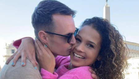 SVE JE PRIZNALA! Atraktivna sudinica otkrila da je u vezi s fudbalerom iz lige u kojoj sudi, mnogi mu zavide, a evo i zbog čega! (FOTO)