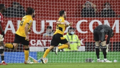 RONALDU TRAKA I ŠAMARČINA Na "Teatru snova" Vukovi srušili snove Matiću i družini (VIDEO)