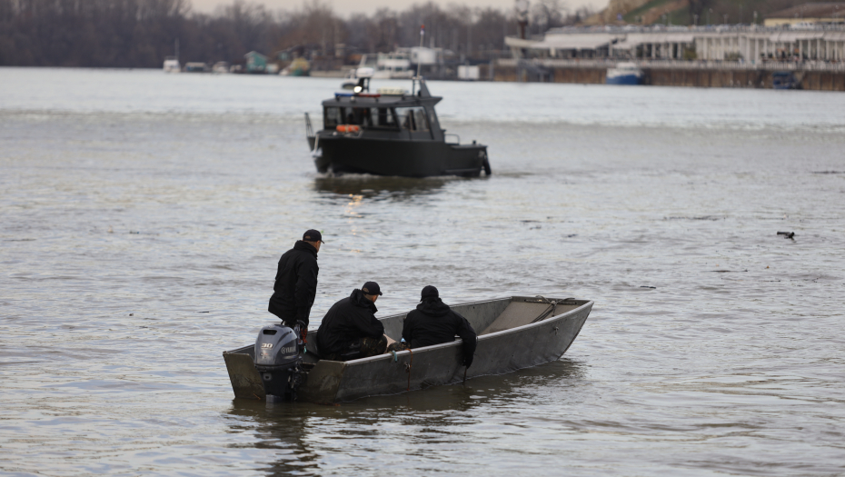 NAŠI RONIOCI IDU SRCEM I OSTAJU U VODI PO DVA SATA Ronilac progovorio o potrazi za nestalim Splićaninom