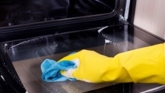 OČISTITE RERNU BEZ PROBLEMA Tri sastojka će vam pomoći da rešite problem! (VIDEO)