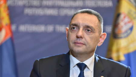 MINISTAR VULIN O IZVEŠTAJU FRIDOM HAUSA: Kome je lažna država Kosovo simbol demokratije, njemu ni kokain nije droga