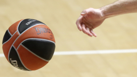 ZNA SE TERMIN Svetski velikan dolazi na megdan Zvezdi na Dan žena