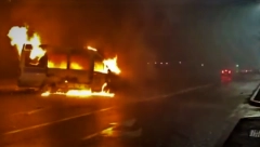 HAOS U KAZAHSTANU Građani na ulicama: Policija baca šok bombe (FOTO/VIDEO)