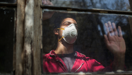 NOVI SIMPTOM OMIKRONA UNEO VELIKU ZABUNU Liči na deltu, ali jedan detalj pravi razliku