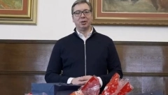 VUČIĆ PORUČIO PRED BOŽIĆ Zajedništvo i bratstvo biće nam potrebni više nego ikada (VIDEO)