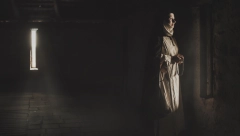 RADILA JE KAO ADVOKAT, A ONDA ODLUČILA DA SE ZAMONAŠI Sada je otkrila šta se sve dešava iza manastirskih vrata