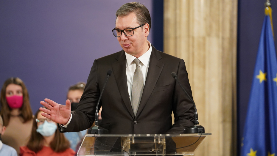 TUŽAN VAPAJ IZ PRIŠTINE: “Gubimo bitku protiv Vučića…”
