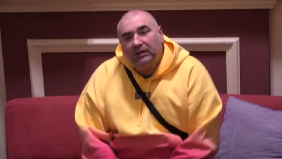 LJUBI VAS TATA PUNO! Miki se emotivnom porukom obratio svojoj supruzi i ćerki, pa ovim rečima rastopio srca!