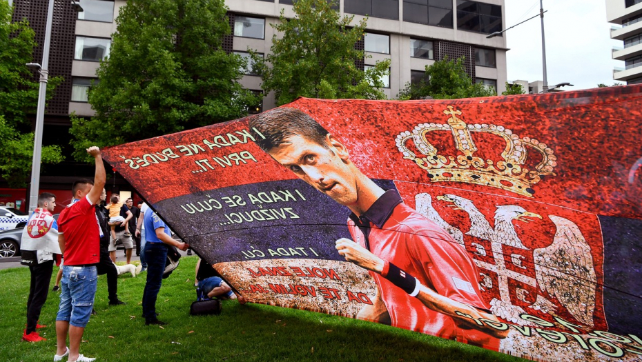 ALO! EKSKLUZIVNO SAZNAJE KAKO JE ĐOKOVIĆ OBELEŽIO NAJVEĆI PRAVOSLAVNI PRAZNIK U ZATOČENIŠTVU U AUSTRALIJI: Nole Božić proveo u molitvi!