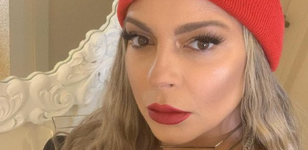 DVOSTRUKO SLAVLJE U DOMU PEVAČICE! Vanja Mijatović ima razloga za radost, pokazala čime ju je iznenadio dečko!