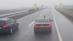 POLEDICA NA PUTEVIMA Smanjena je i vidljivost zbog magle, vozačima se savetuje OPREZ u vožnji!