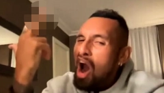 HAOS UŽIVO U PROGRAMU! Nik Kirjos odlepio, pokazivao SREDNJI PRST, pa poručio: Ako se to desi, Đoković će postati ZLIKOVAC! (FOTO)