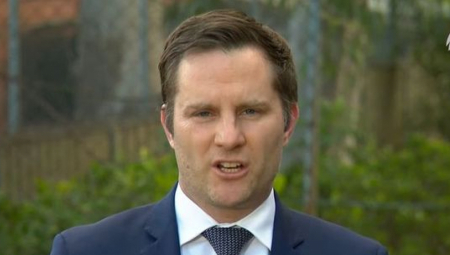 KARMA UZVRAĆA UDARAC Ministar koji je maltretirao i deportovao Đokovića smenjen