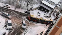 VOZAČI, PAŽNJA! Opasne vremenske prilike za saobraćaj