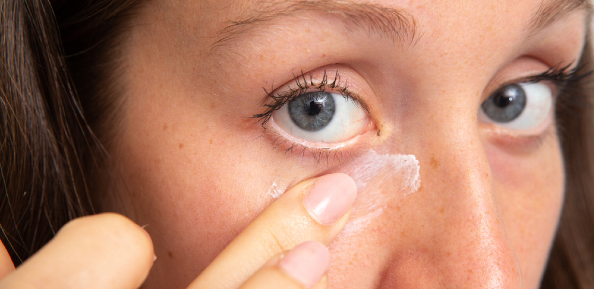 Za svežiji izgled:  Najbolji trikovi za prikrivanje tamnih podočnjaka