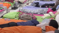 KAO NEKADA! Milica brzo zaboravila Mensurove uvrede, pa ga počastila češkanjem u krevetu!
