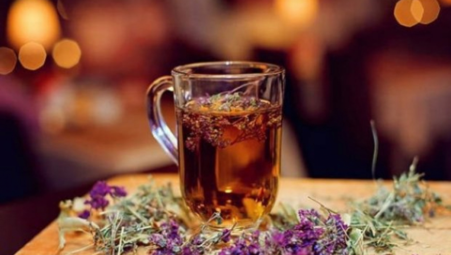 SRPSKI TRAVAR OTKRIVA VEKOVIMA ČUVANU TAJNU Skuvajte čaj od ove biljke i za 10 dana će nestati svi otrovi iz vašeg organizma