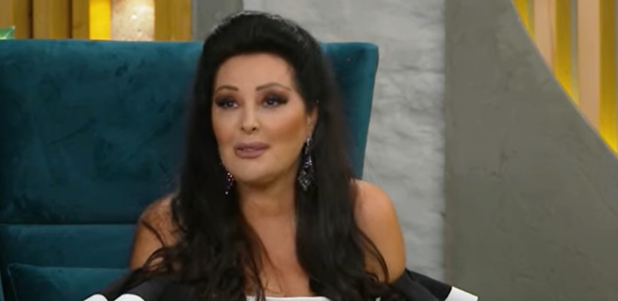 OVAKO NEŠTO JE UVEK IZNENADI Dragana Mirković plakala na nastupu kao kiša