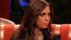 PROSLAVIO JE RIJALITI, BRAK JOJ TRAJAO TRI MESECA! Smuvala je poznatog pevača, zbog krize prodavala pljeskavice, a evo gde je danas i šta radi!